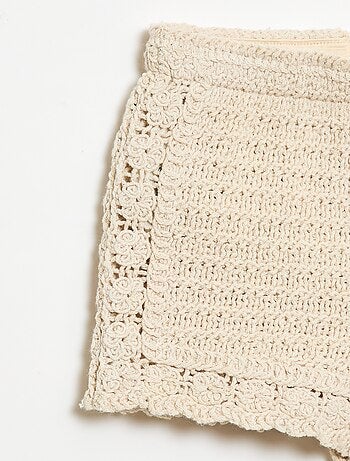 Pantalón corto de ganchillo liso