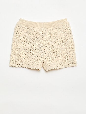 Pantalón corto de ganchillo liso
