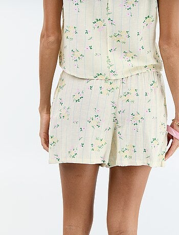 Pantalón corto de lino mezclado