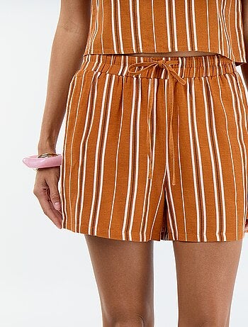 Pantalón corto de lino mezclado