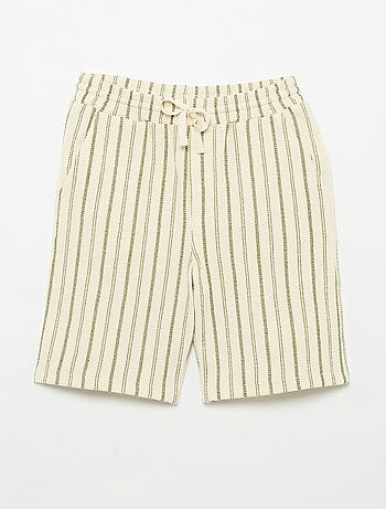 Pantalón corto de punto a rayas