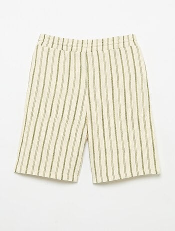 Pantalón corto de punto a rayas