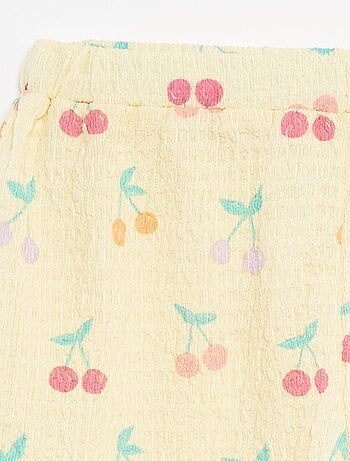 Pantalón corto de punto gofrado con motivos