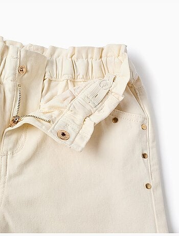 Pantalón corto de sarga con tachuelas decorativas