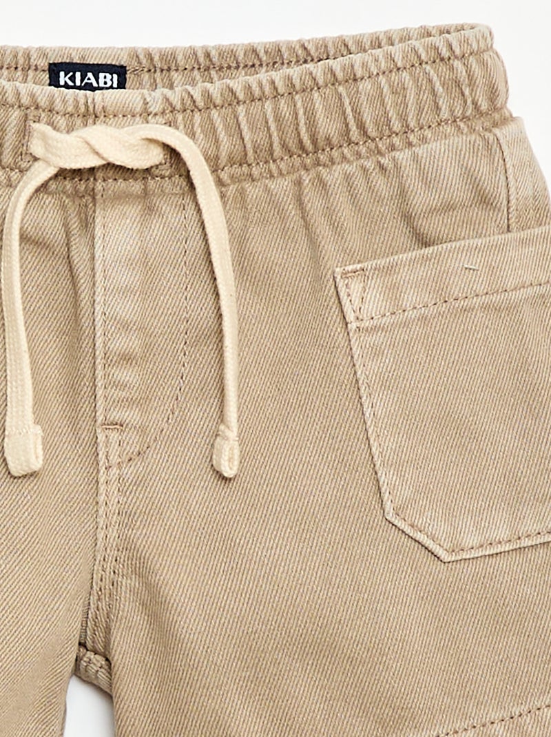 Pantalón corto de twill con bolsillos de parche Beige - Kiabi