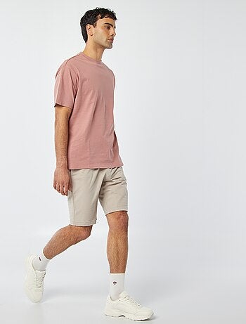 Pantalón corto deportivo estilo jogger