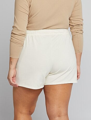 Pantalón corto deportivo jaspeado de chándal