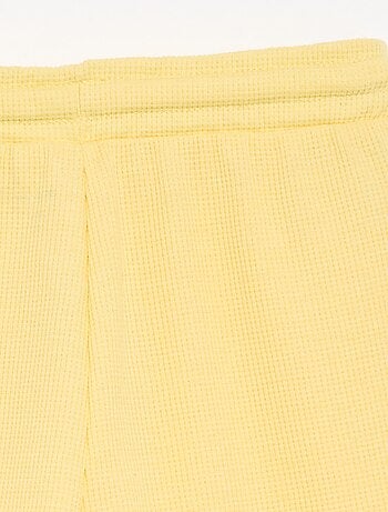 Pantalón corto en nido de abeja