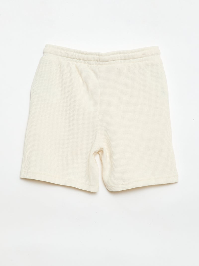 Pantalón corto en nido de abeja Beige - Kiabi