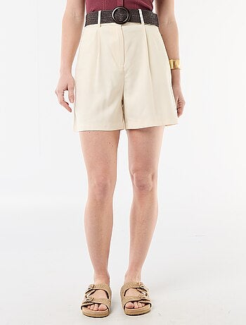 Pantalón corto ligero + cinturón con hebilla