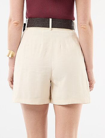 Pantalón corto ligero + cinturón con hebilla