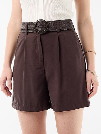 Pantalón corto ligero + cinturón con hebilla