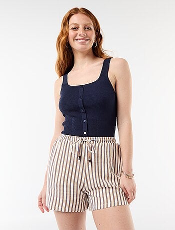 Pantalón corto ligero con 2 bolsillos en lino mezclado