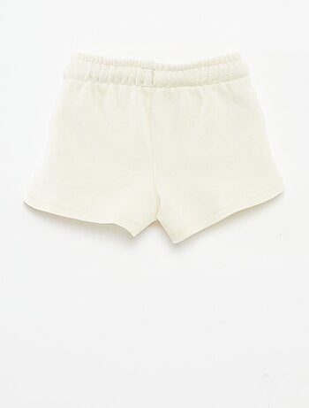Pantalón corto liso con bolsillos