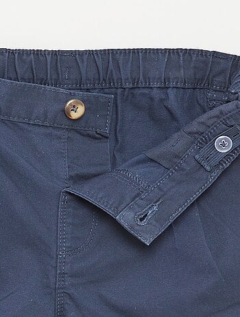 Pantalón corto liso con cintura ajustable