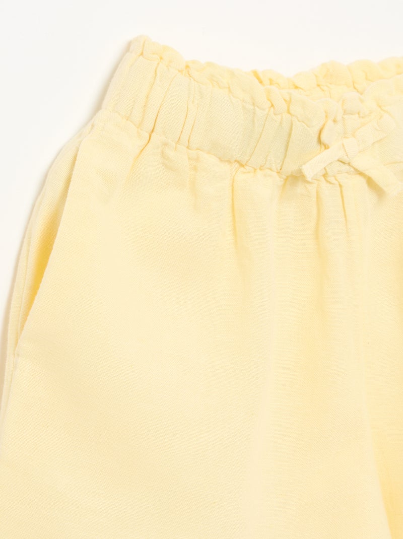 Pantalón corto liso con lazo de fantasía Amarillo - Kiabi