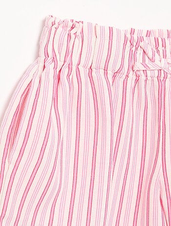 Pantalón corto liso con lazo de fantasía