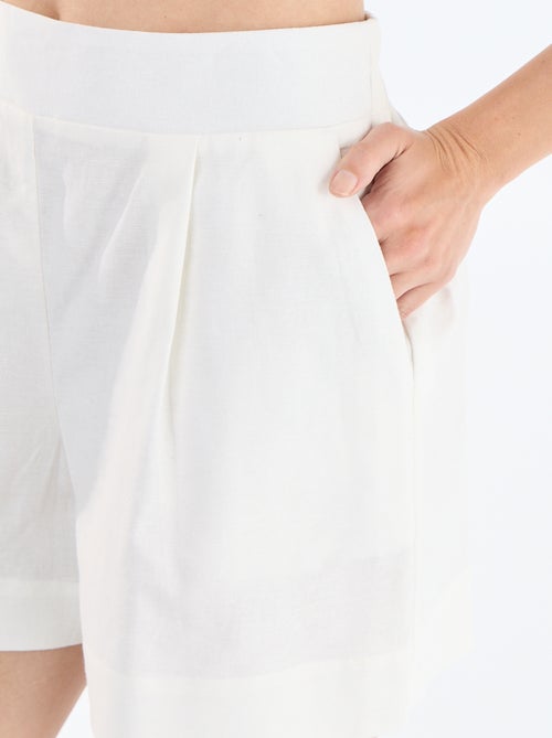 Pantalón corto liso de lino mezclado - Kiabi