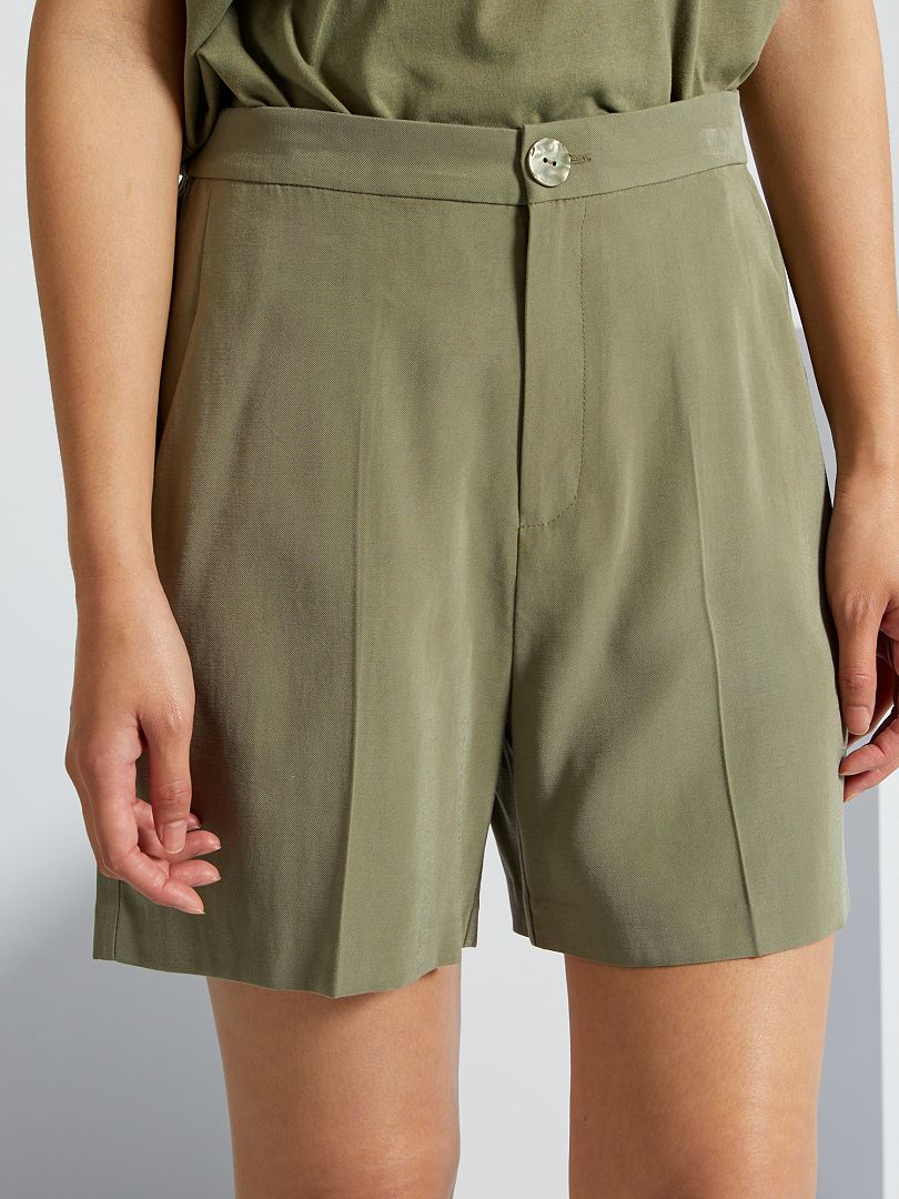 Pantalón corto liso verde liquen - Kiabi