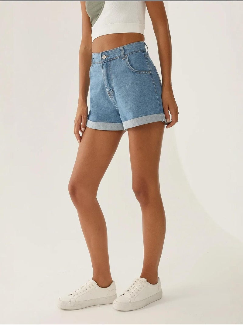 Pantalón corto mom fit con dobladillo vuelto hiccup Azul - Kiabi