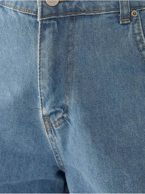 Pantalón corto mom fit con dobladillo vuelto hiccup - Kiabi Pantalón corto mom fit con dobladillo vuelto hiccup - Kiabi