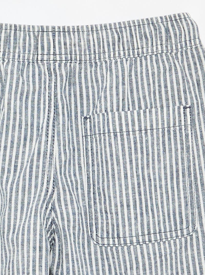 Pantalón corto rayado ligero de lino mezclado Azul - Kiabi