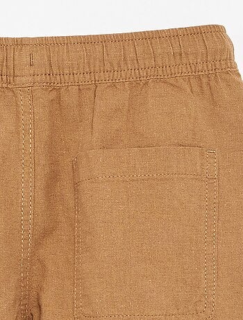 Pantalón corto rayado ligero de lino mezclado