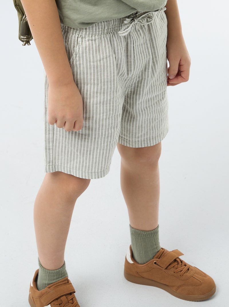 Pantalón corto rayado ligero de lino mezclado Kaki - Kiabi