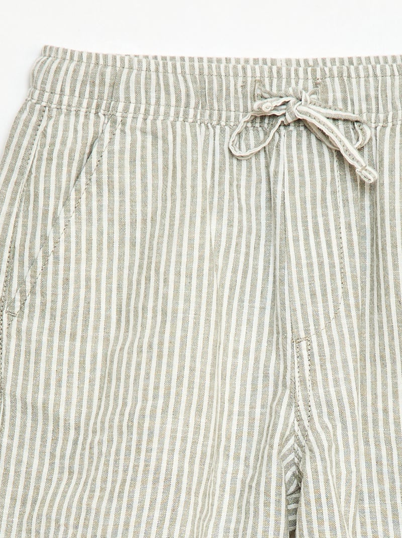 Pantalón corto rayado ligero de lino mezclado Kaki - Kiabi