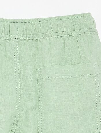 Pantalón corto rayado ligero de lino mezclado
