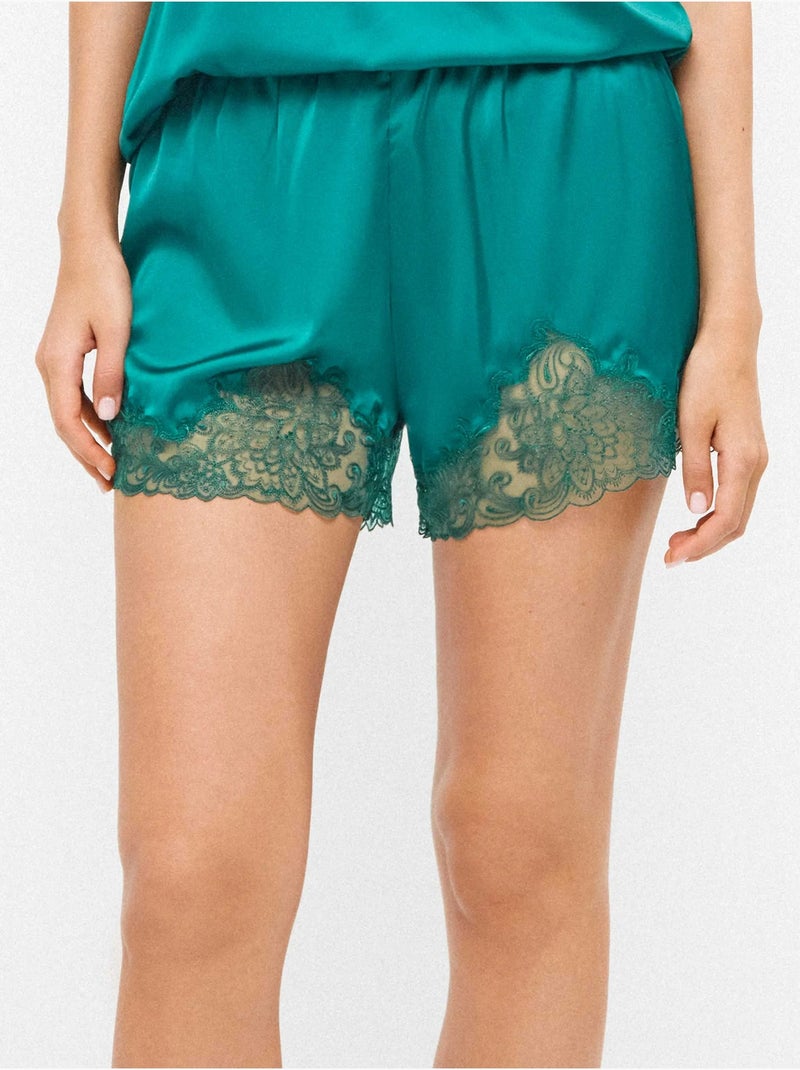 Pantalón corto short lencero y detalles encaje, en tejido de satén Azul Verde - Kiabi