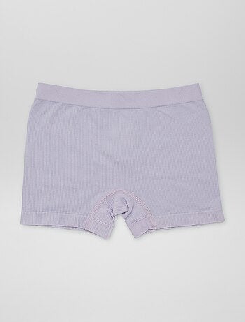 Pantalón corto tipo ciclista de canalé