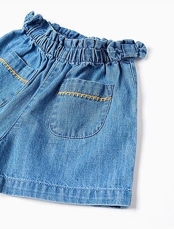 Pantalón corto vaquero con bolsillos delanteros