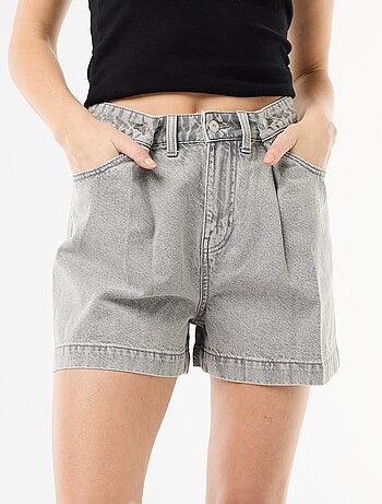 Pantalón corto vaquero de tiro alto