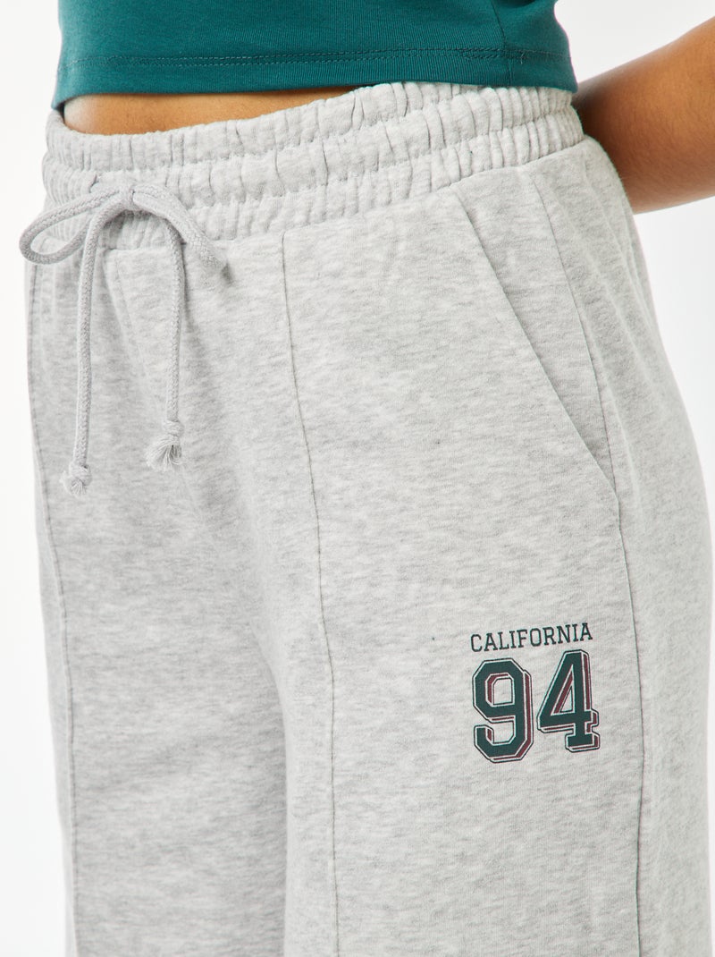 Pantalón de chándal ancho con estampado deportivo Gris - Kiabi