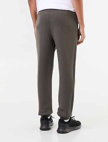 Pantalón de chándal con bolsillos con cremallera