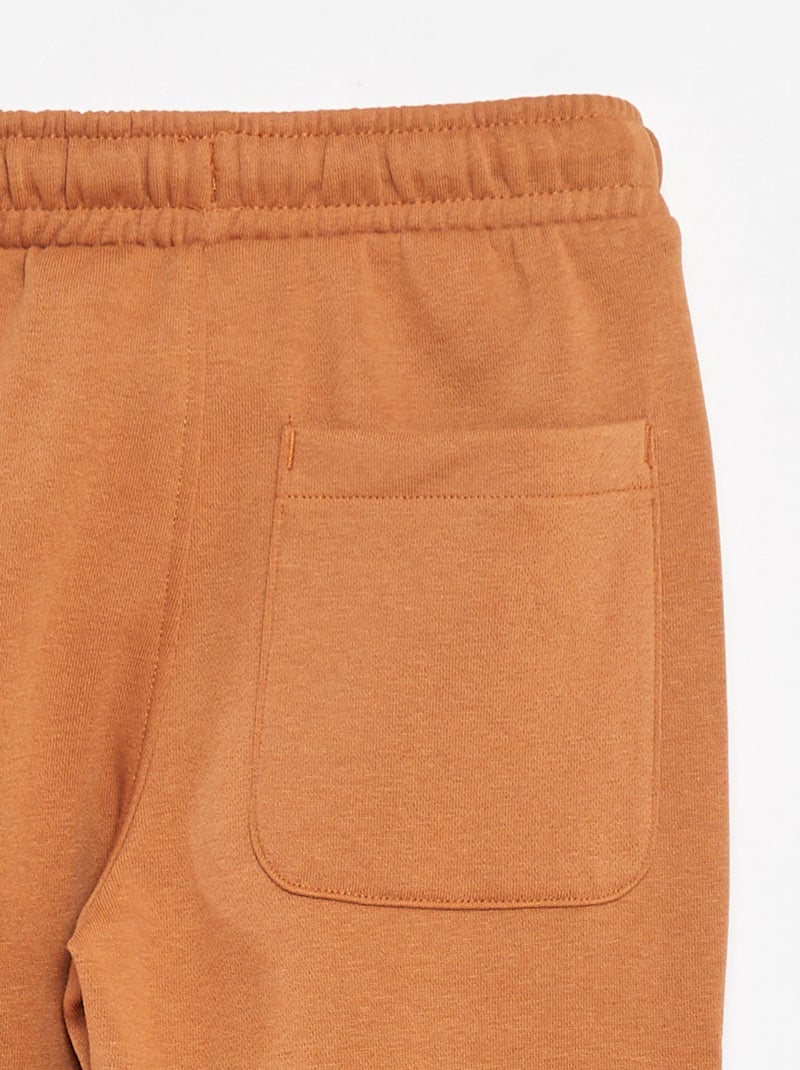 Pantalón de chándal liso - Corte + ajustado Marron - Kiabi