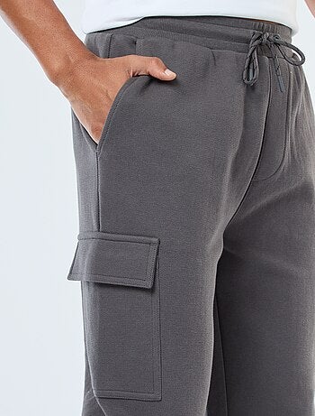 Pantalón de chándal multibolsillos liso