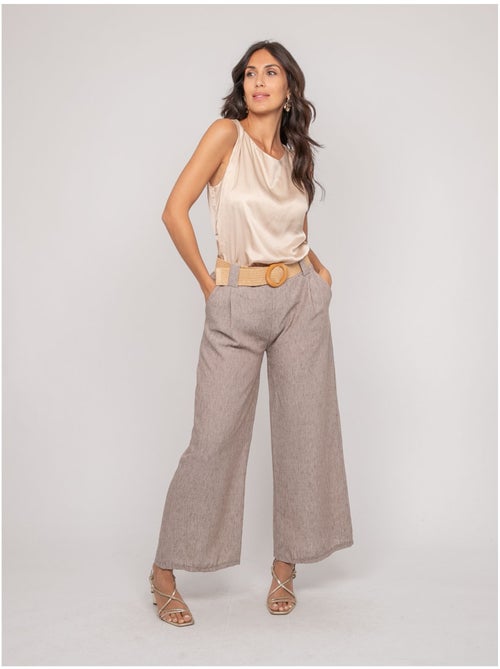 Pantalón de ciudad con cinturón ELOUVE - Kiabi Pantalón de ciudad con cinturón ELOUVE - Kiabi