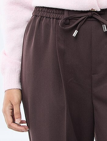 Pantalón de corte ancho con cintura elástica + lazos para atar