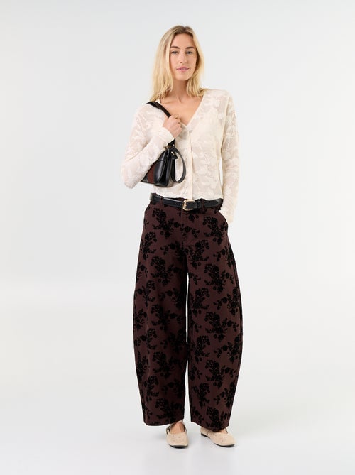 Pantalón de corte barrel con flocado - Kiabi
