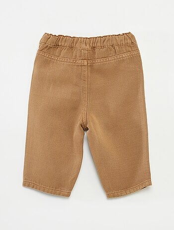 Pantalón de corte fit 3/4