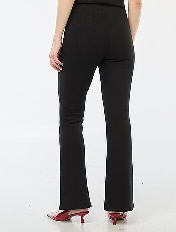 Pantalón de corte flare en felpa ligera