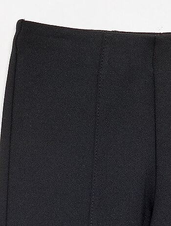 Pantalón de corte flare