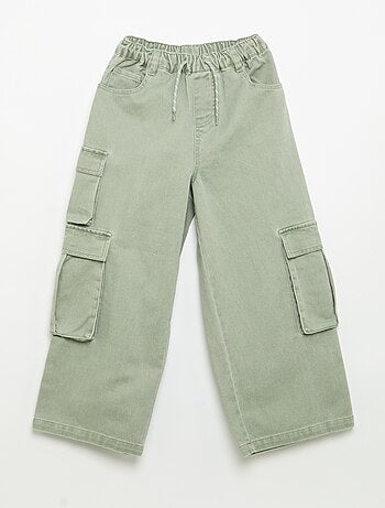 Pantalón de corte globo con bolsillos cargo