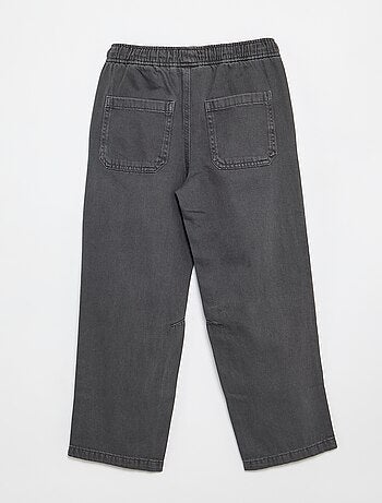 Pantalón de corte relajado con cintura elástica