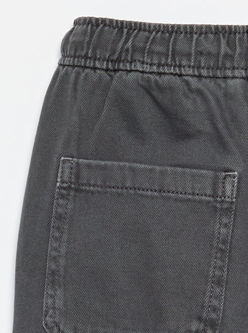 Pantalón de corte relajado con cintura elástica - Kiabi Pantalón de corte relajado con cintura elástica - Kiabi
