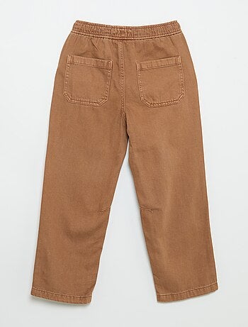Pantalón de corte relajado con cintura elástica