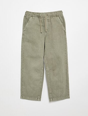 Pantalón de corte relajado con cintura elástica