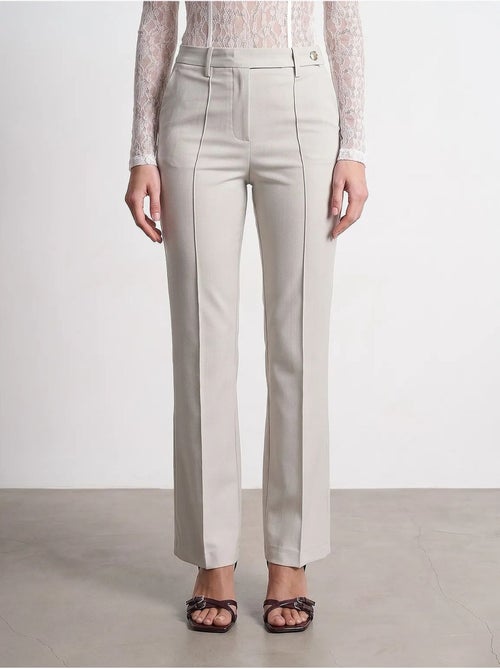 Pantalón de crepé de mujer de tiro medio y pernera ancha dilvin - Kiabi Pantalón de crepé de mujer de tiro medio y pernera ancha dilvin - Kiabi